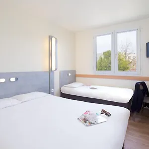 ibis-budget-aubagne-paluds-agora.fr-provencehotel.com/