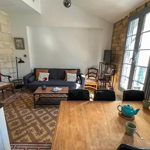 https://duplex-hyper-centre-terrasse.aixenprovencehotels.org